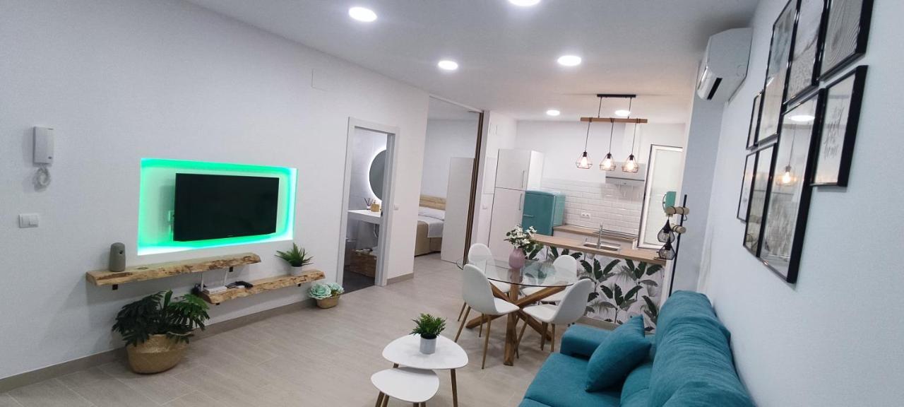 La Bella Daniela Malaga Centro Apartment Bagian luar foto